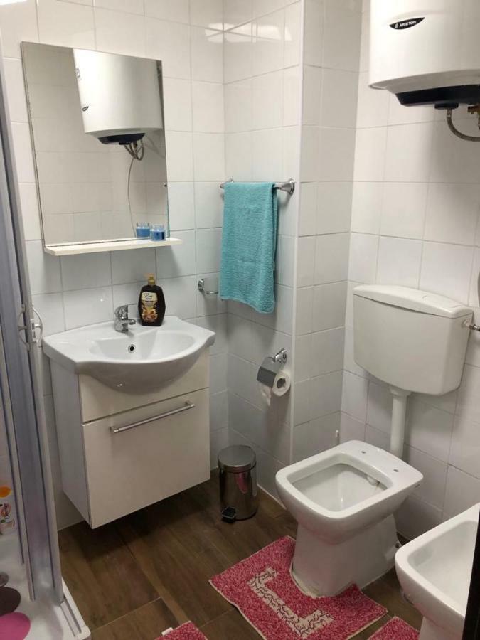 Casetta Toledo Apartment Наполи Екстериор снимка